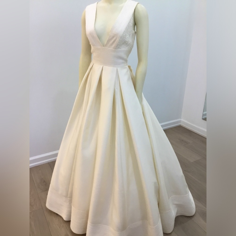 ANNE BARGE SAMPLE SALE! Langham Gown
